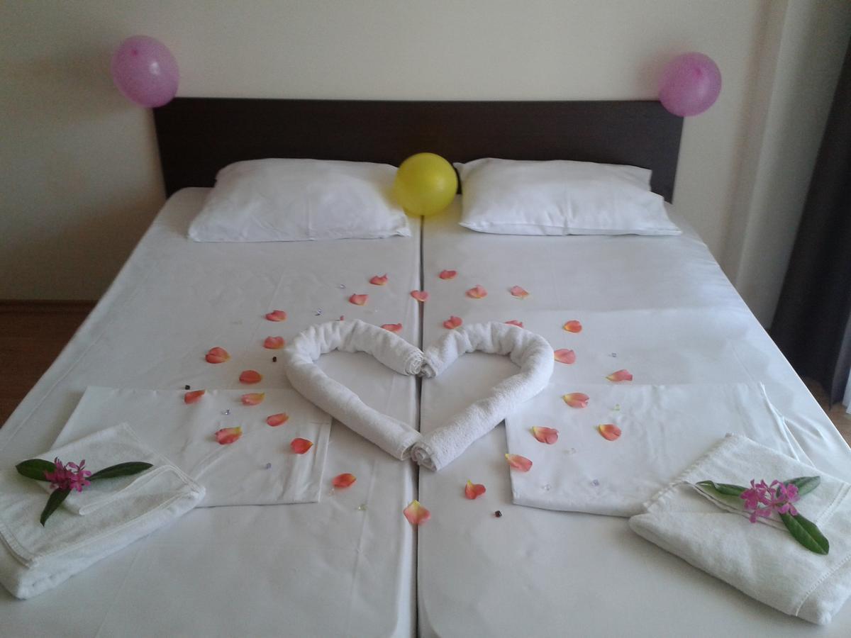 Hotel Seasons 3 Sunny Beach Eksteriør billede